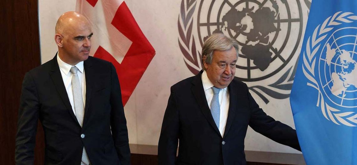 Suiza se opone a transferir armas a Ucrania