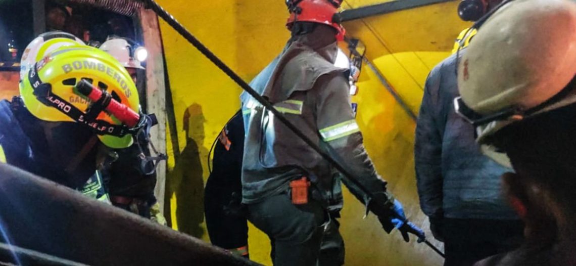 11 muertos y 17 desaparecidos deja explosión en mina de carbón en Colombia