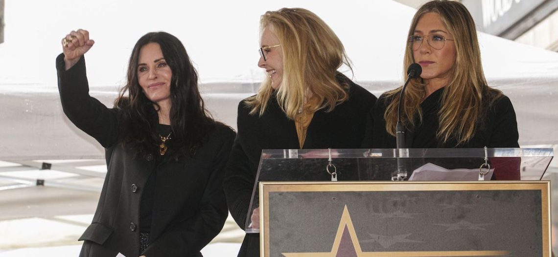 Courteney Cox celebra su estrella en el Paseo de la Fama de Hollywood