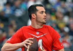 Derek Carr será el nuevo comandante a la ofensiva de Nueva Orleans