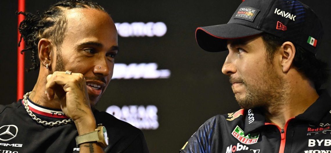 Lewis Hamilton halaga al RB19 de Checo Pérez y Max Verstappen