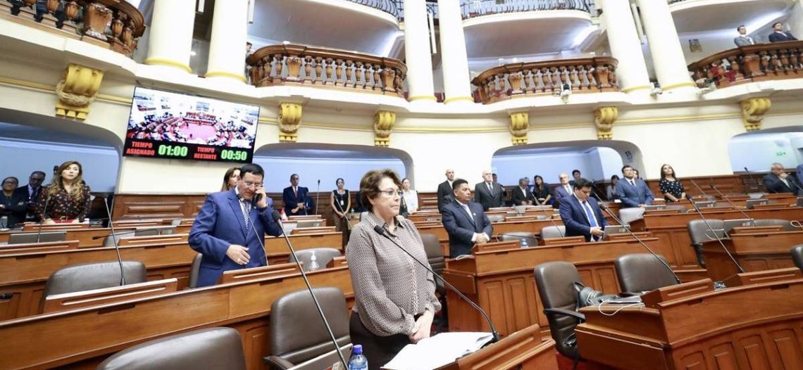 Congreso de Perú aprueba acusar a exprimera ministra por golpe de Pedro Castillo