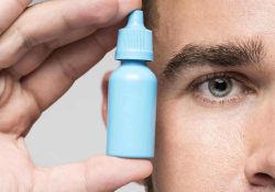 Retiran del mercado 2 marcas de gotas para los ojos en EEUU por riesgo de contaminación en la vista