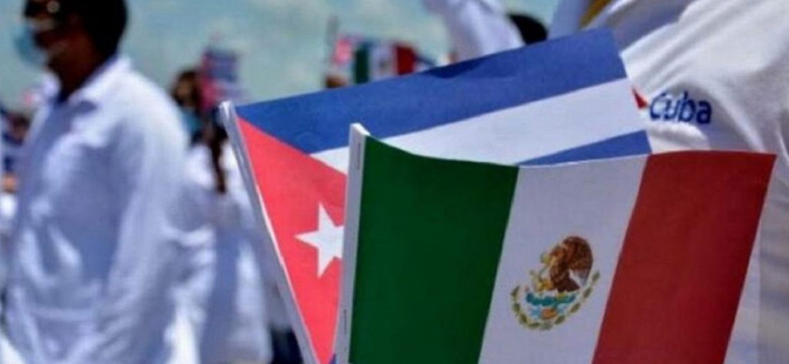 Anuncia IMSS reclutamiento de otros 600 médicos especialistas cubanos