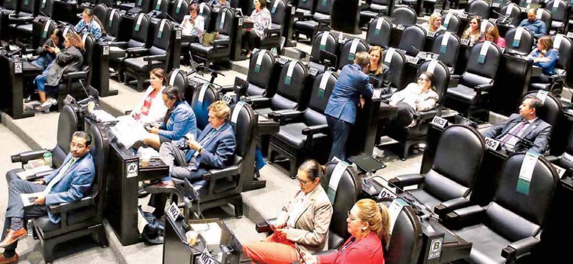 Desaparecen al Conacyt y apoyo para el campo; diputados legislan en fast track