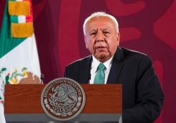 Francisco Garduño seguirá al frente del INM, confirma el secretario de Gobernación, Adán Augusto López