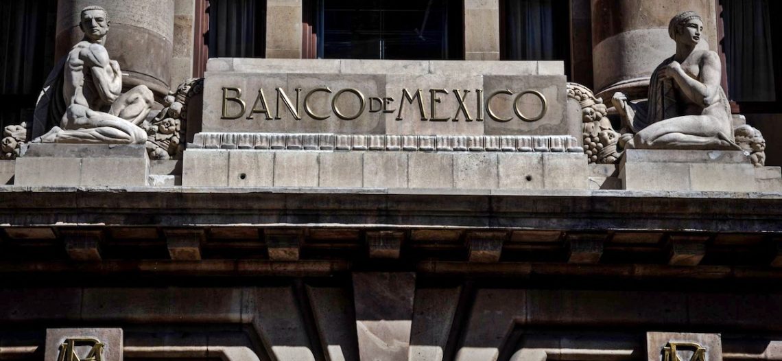 Anticipan nueva alza de Banxico en la tasa objetivo a 11.5%