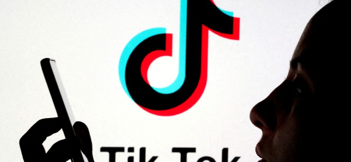 Australia prohibirá TikTok en dispositivos públicos