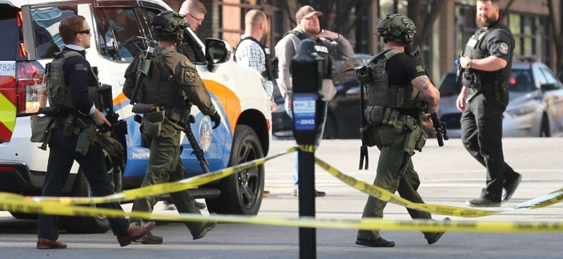 Ascendió a cinco el número de muertos por el tiroteo en un banco de Kentucky