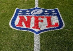NFL es investigada por discriminación y acoso laboral