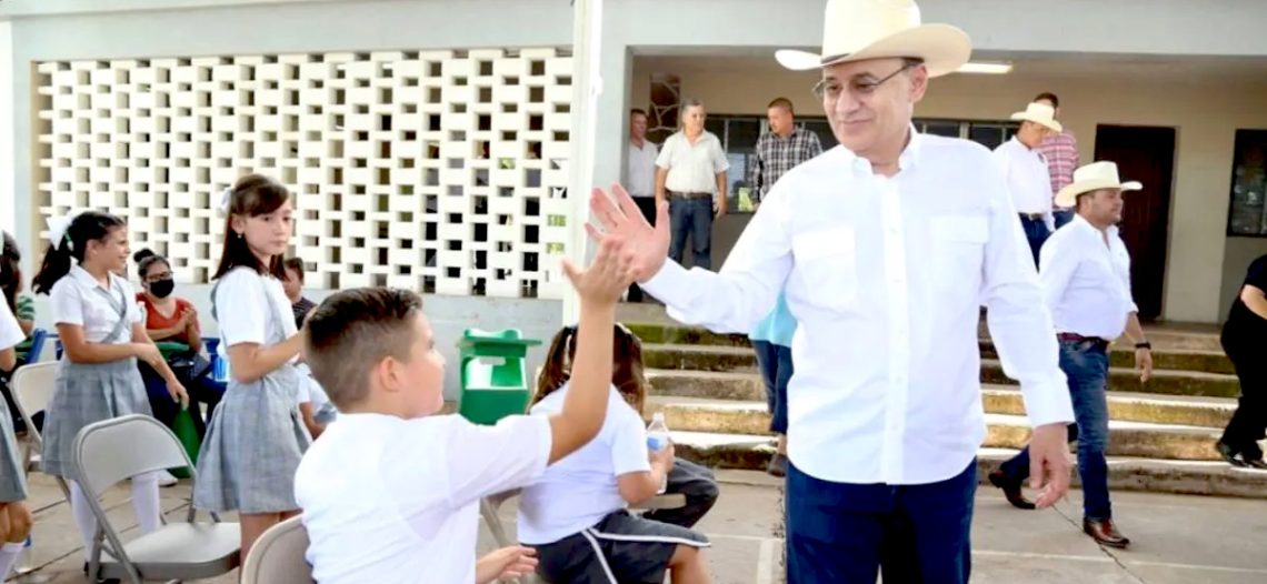 Más de 609 mil sonorenses ya cuentan con seguro escolar contra accidentes