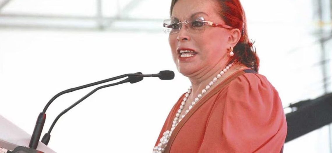 Elba Esther dice que no es corrupta; acusa que Calderón amenazaba con el Ejército