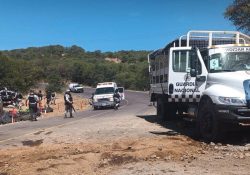 Choca transporte de la Guardia Nacional y tractocamión; hospitalizan a 24 elementos