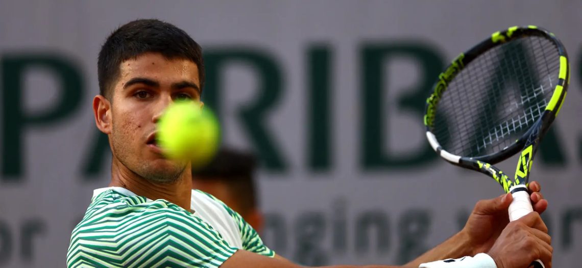 Carlos Alcaraz tiene inicio arrollador en Roland Garros