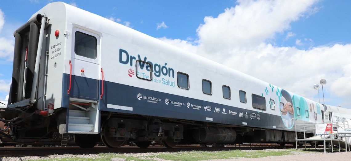 Doctor Vagón, atención médica gratuita para diez mil personas