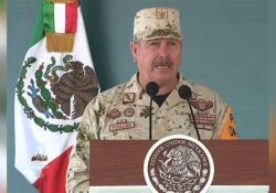 Un general en retiro es el nuevo director de Aduanas en México