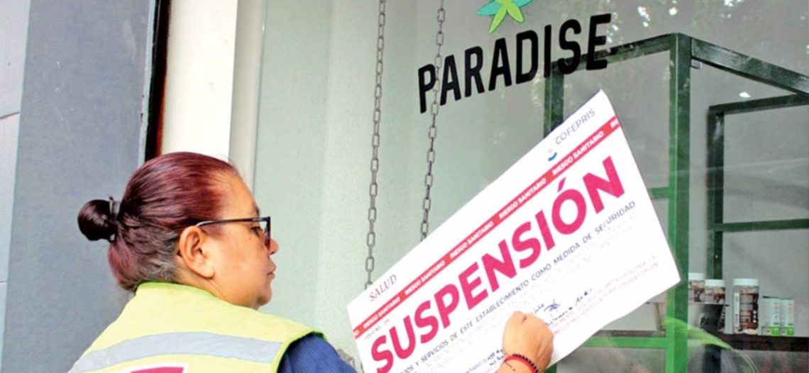 Clausuran a Fox tiendas Paradise Shop; Cofepris realiza inspecciones