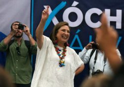Se multiplican quejas en el INE contra Xóchilt Gálvez