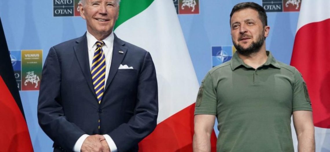 Biden se equivoca y confunde a Zelenski con Putin en rueda de prensa