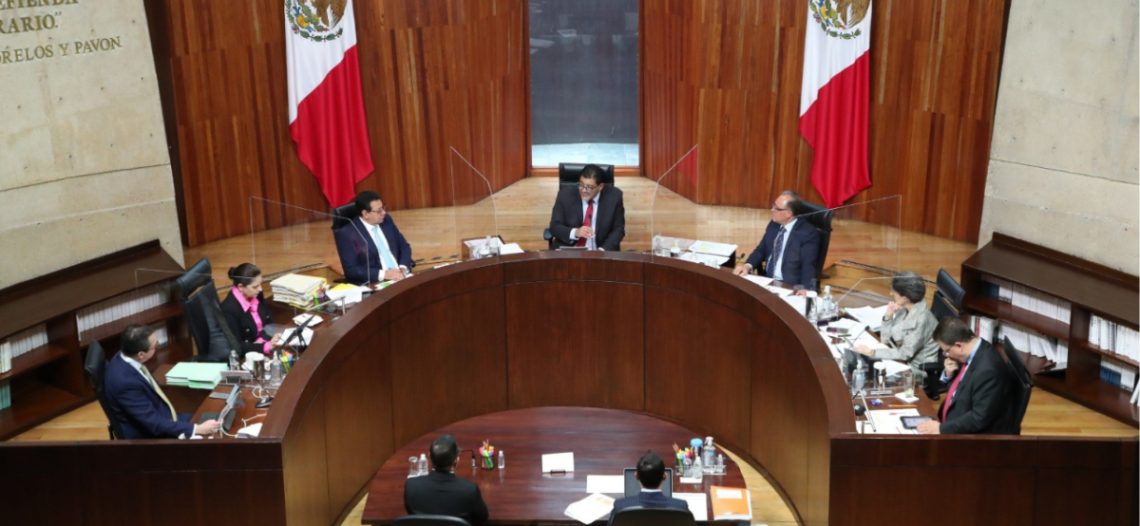 Tribunal da luz verde a corcholatas; desecha queja de MC