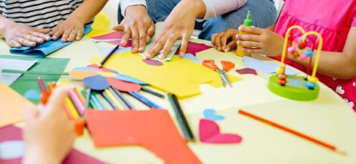 Ejecutan a maestra de kinder por envenenar a sus alumnos