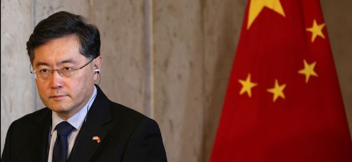 El ministro de Relaciones Exteriores de Xi Jinping desapareció de la vista del público. Su prolongada ausencia genera intensas especulaciones