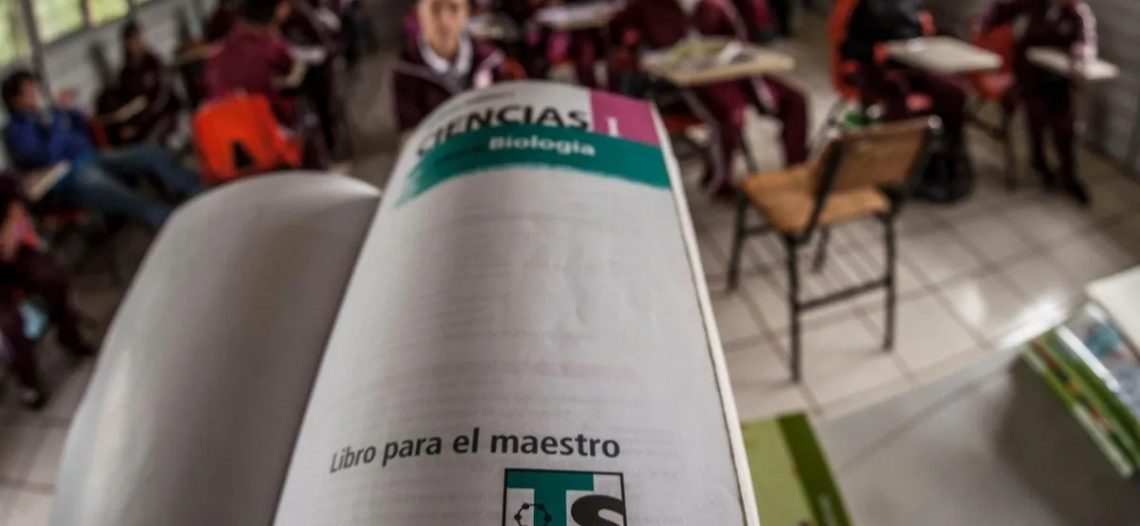 Jueza ordena a SEP y Conaliteg revisar planes educativos