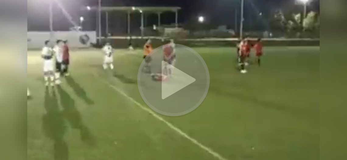 Suspenden encuentro de futbol por disparos; quedó un muerto a la orilla del campo