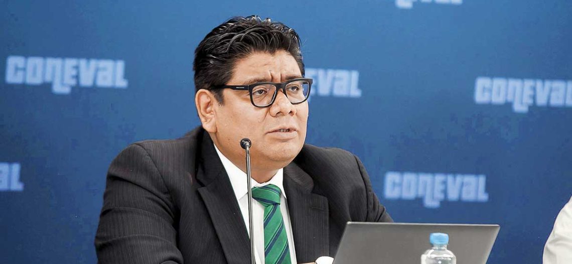 Cinco millones de mexicanos dejan la pobreza; reporte 2022 del Coneval