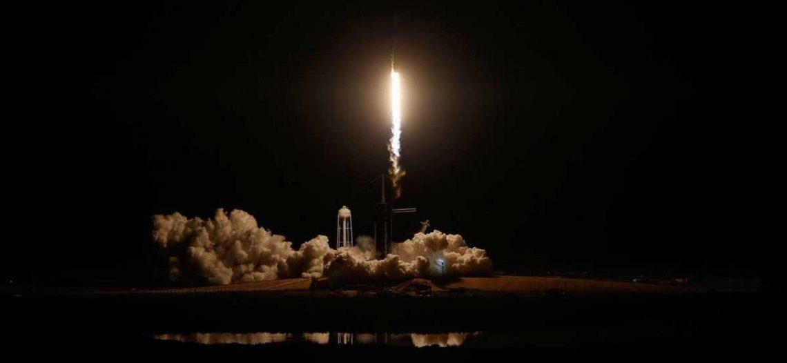 La NASA y SpaceX lanzan con éxito la misión tripulada Crew-7 rumbo a la EEI