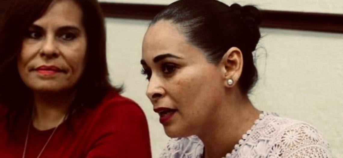 Vinculan a proceso a ex tesorera de Sara Valle