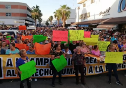 Miles marchan en Hermosillo contra altas tarifas de CFE