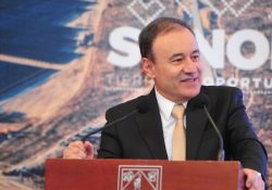 Inicia gobernador Alfonso Durazo gestiones presupuestales para 2024