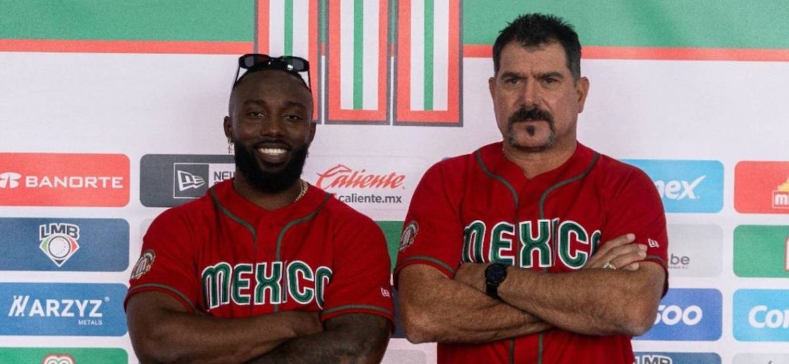 Randy Arozarena y Benjamin Gil celebran el Premio Nacional del Deporte 2023