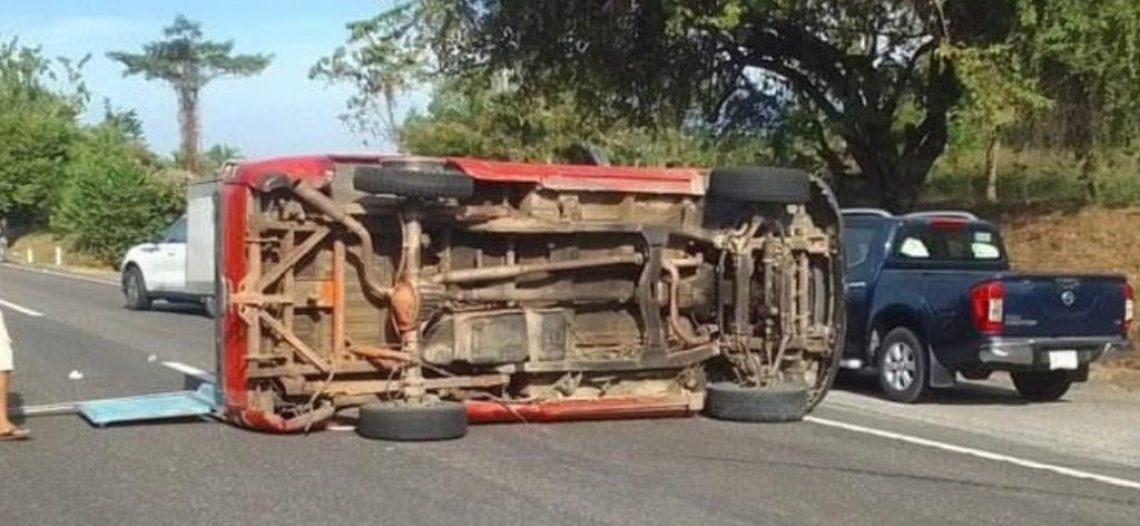 Volcadura en Chiapas dejó 18 migrantes de China heridos
