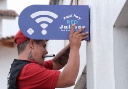 Jalisco invierte 5 mil mdp en red de internet de alta velocidad