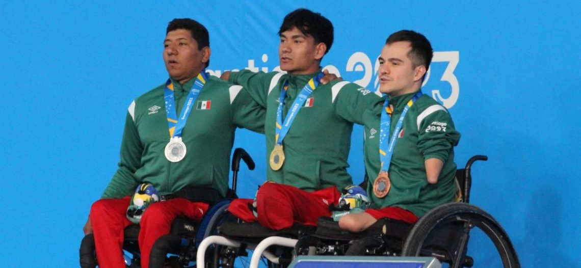 ¡Supremacía mexicana! 1-2-3 y récord caen en Natación de Parapanamericanos