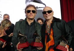 Soda Stereo reciben su primer Latin Grammy a «La excelencia musical»