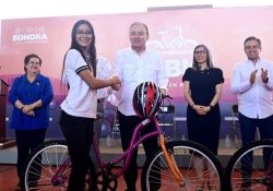 Entrega gobernador Alfonso Durazo mil 220 bicicletas para Hermosillo