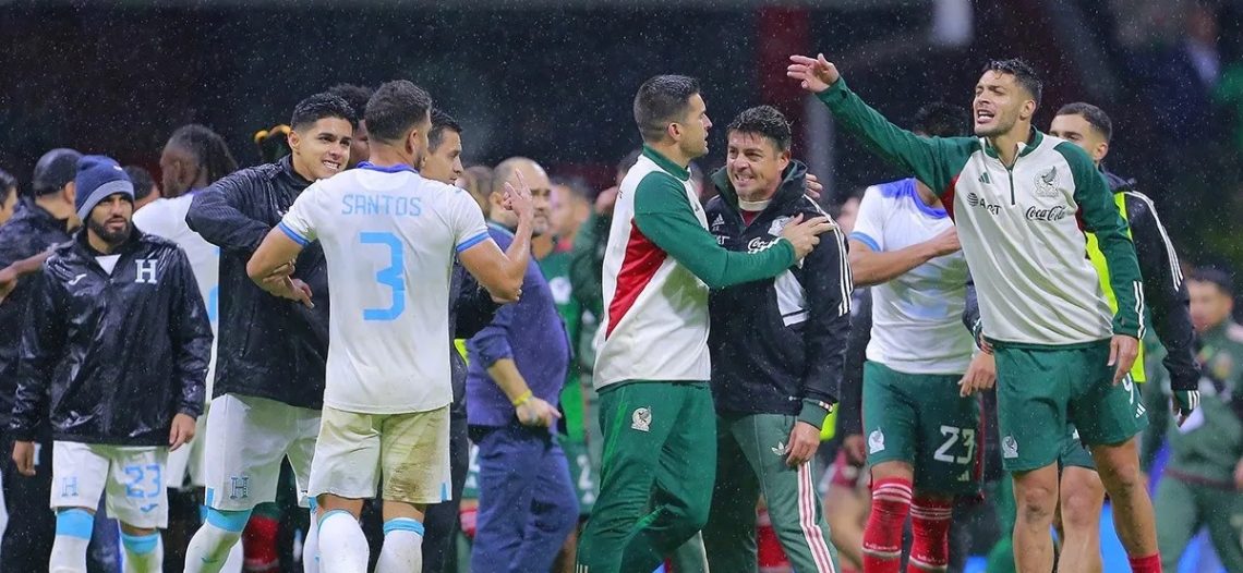 Directivo hondureño estalla contra el arbitraje y la Concacaf