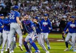 Rangers se corona por primera vez en la Serie Mundial tras vencer a los D’Backs