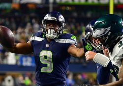 Eagles van en caída libre; Seattle remonta en menos de 2 minutos