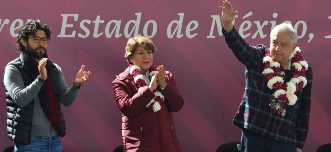 López Obrador y Delfina Gómez garantizan entrega de programas sociales