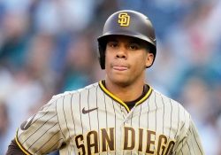 Juan Soto se viste a rayas; los Yankees tienen nuevo patrullero