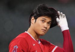 Shohei Ohtani firma con los Dodgers por 700 millones de dólares