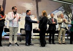 Recibe Doctora Karla Córdova González reconocimiento por el “Desempeño Municipal y Buenas Prácticas Municipales 2023”.