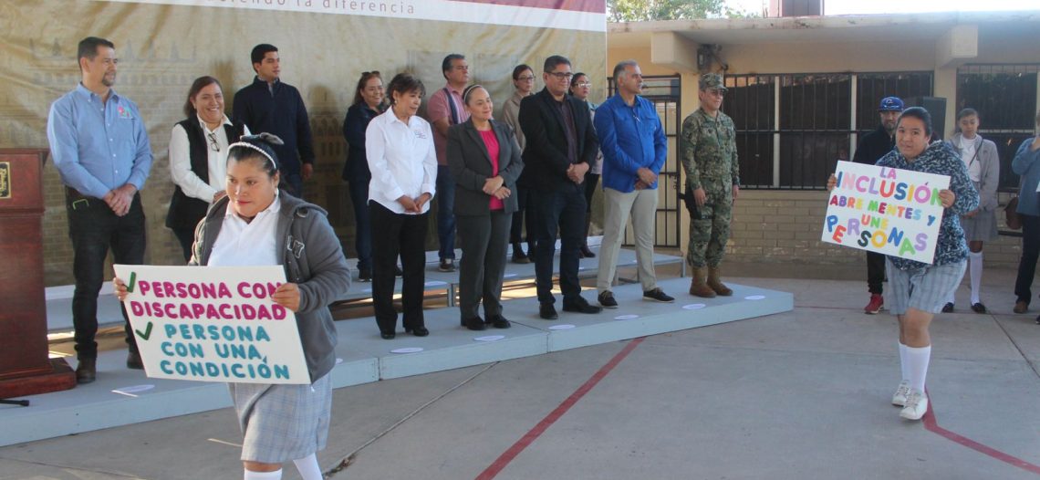 Realiza Ayuntamiento de Guaymas lunes cívico en el Centro de Atención Múltiple 08