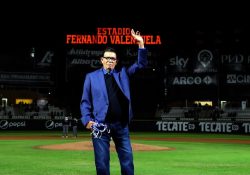 Todo un éxito el homenaje a Fernando Valenzuela en la casa de Naranjeros