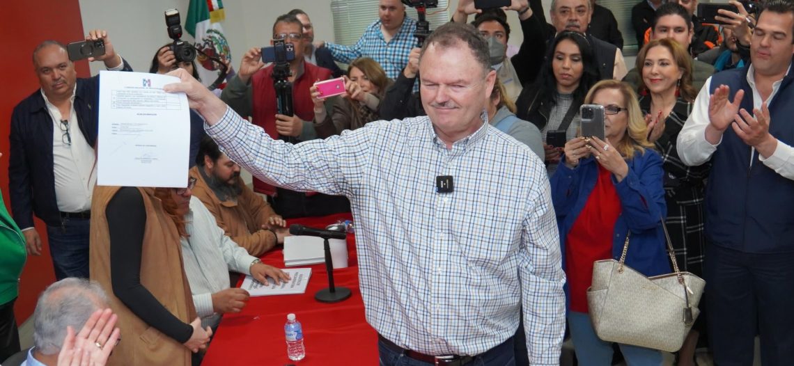 También se registró “El Borrego” Gándara; va por la diputación federal en Hermosillo