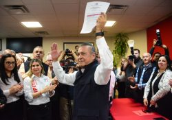 Manlio ya se registró por el Senado ante el CDE del PRI sonora